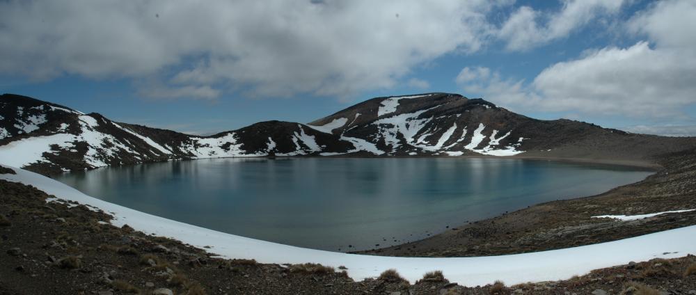 Tongariro 14: Blue Lake (panorama)