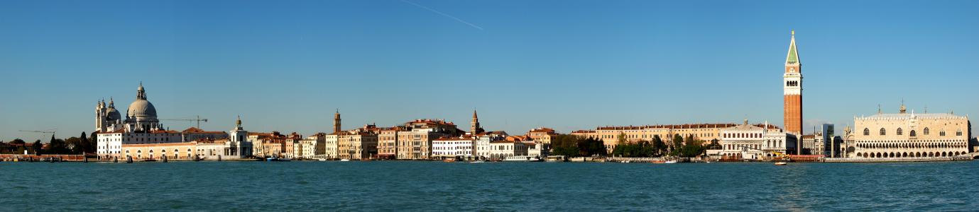 The waterfront around St Mark's (panorama)